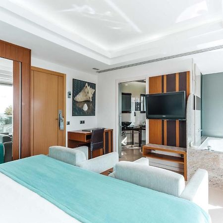 The Ibiza Twiins - 4* Sup Otel Playa d'en Bossa Dış mekan fotoğraf