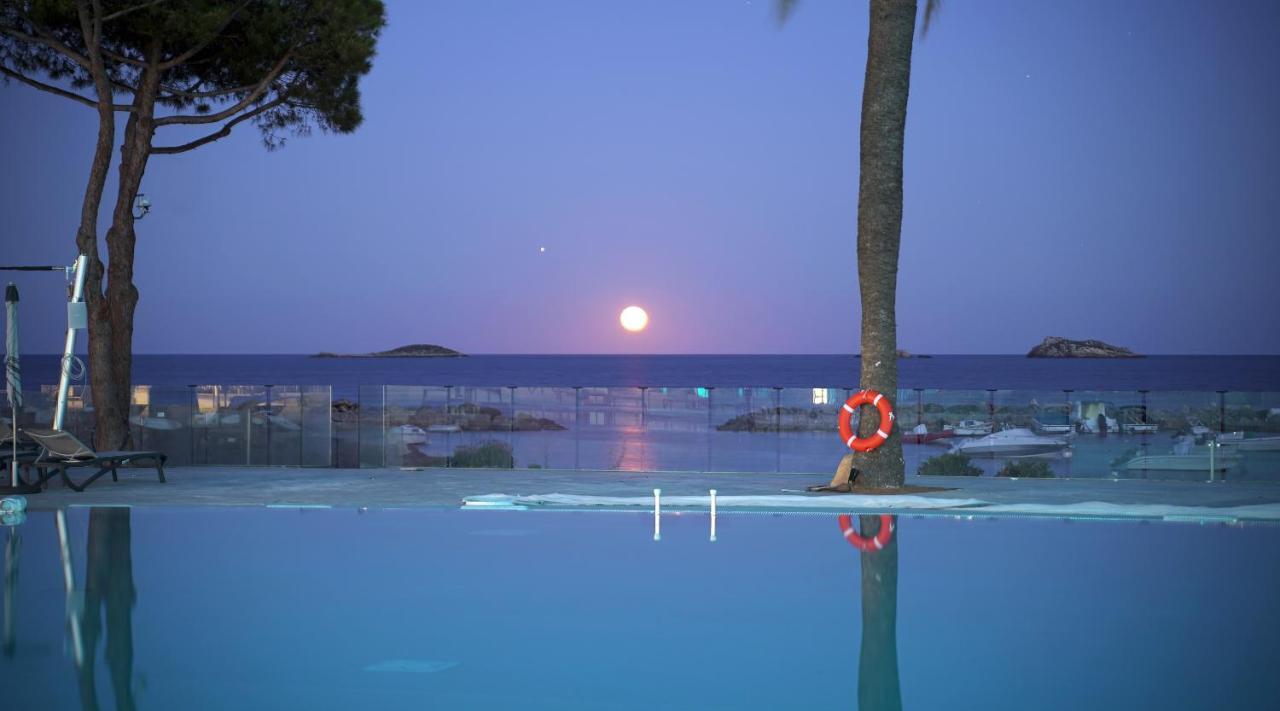 The Ibiza Twiins - 4* Sup Otel Playa d'en Bossa Dış mekan fotoğraf