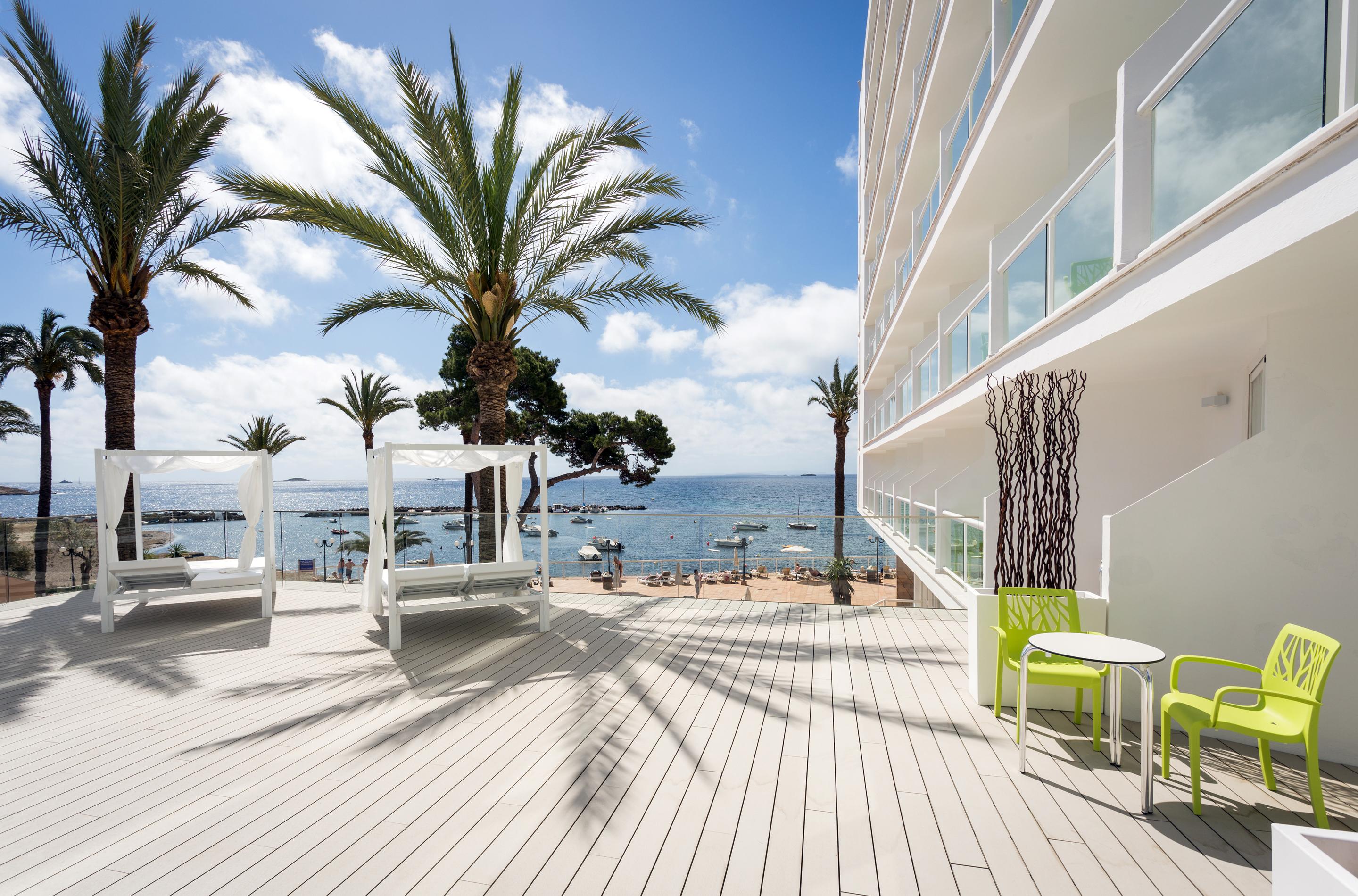 The Ibiza Twiins - 4* Sup Otel Playa d'en Bossa Dış mekan fotoğraf