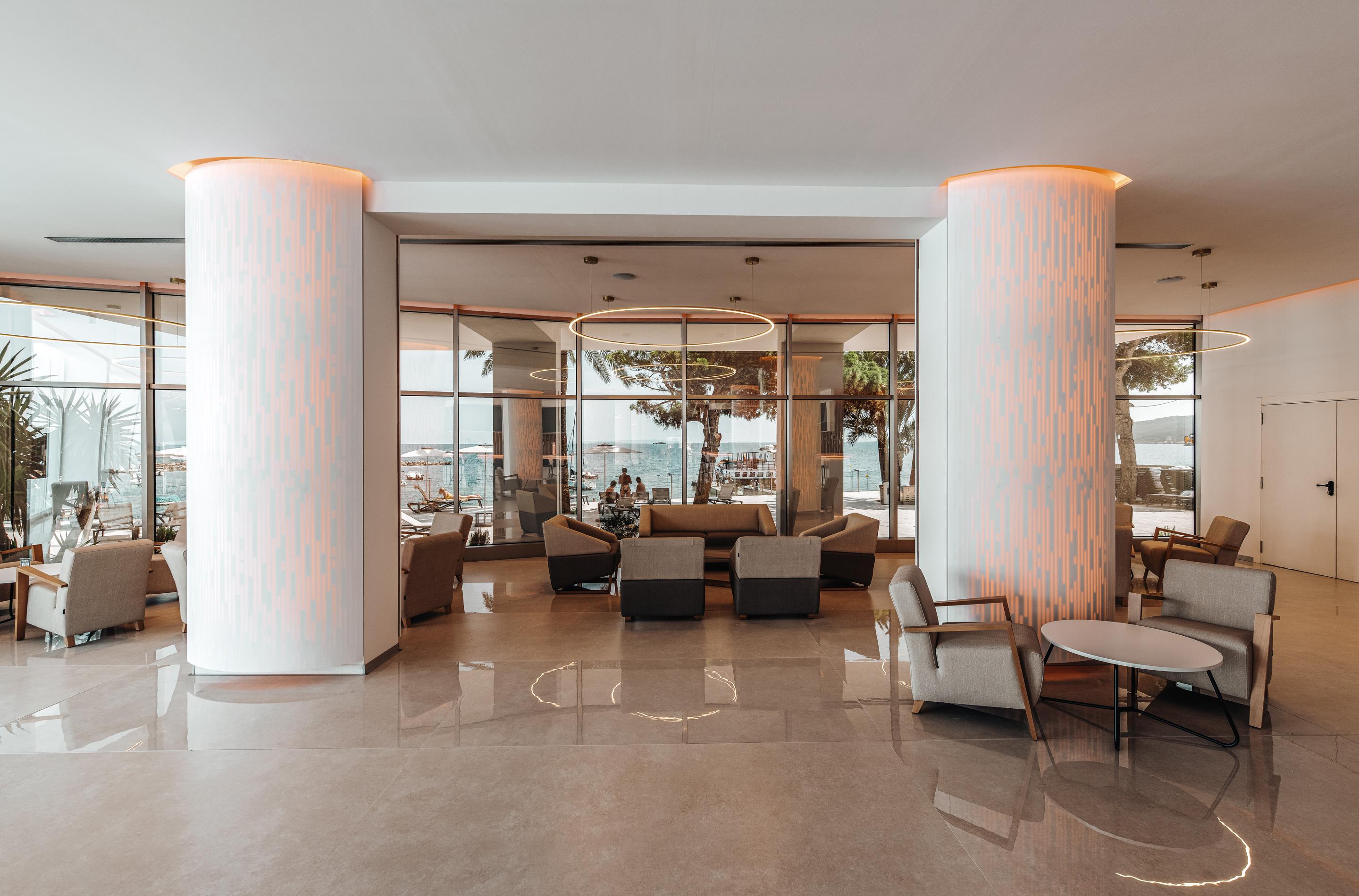 The Ibiza Twiins - 4* Sup Otel Playa d'en Bossa Dış mekan fotoğraf